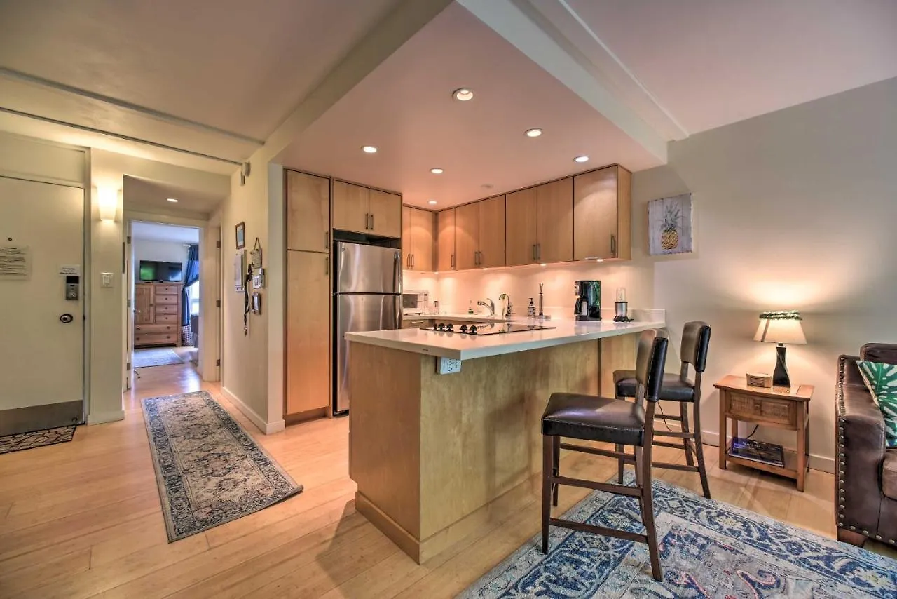 Apartment Comfy Tropical Condo With Pool - Walk To Beach! Kahana