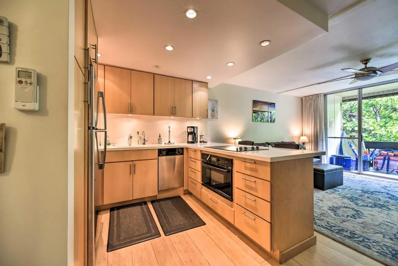 Comfy Tropical Condo With Pool - Walk To Beach! Kahana