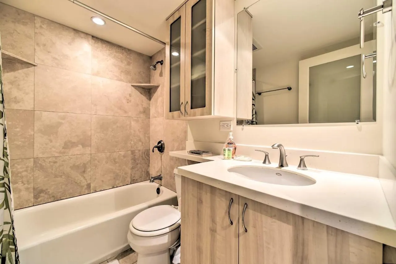 Comfy Tropical Condo With Pool - Walk To Beach! Kahana Apartment
